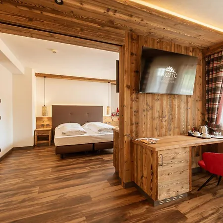 Rene Dolomites Boutique Hotel 4*
