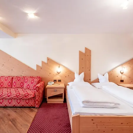 Rene Dolomites Boutique Hotel